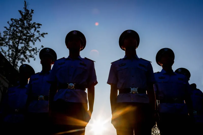 刺破黑暗，迎接黎明：警校生的科学锻造之路警校报考咨询 | 警小靖信息站警校报考咨询